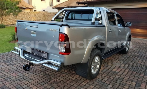 Tenga Tsaru Toyota Hilux Sirivha Mota in Lusaka in Zambia Tenga Tsaru Toyota Hilux Sirivha Mota in Lusaka in Zambia