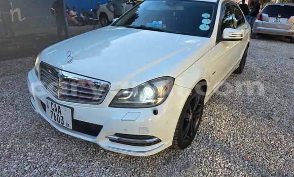 Tenga Tsaru Mercedes-Benz A200 Chena Mota in Lusaka in Zambia Tenga Tsaru Mercedes-Benz A200 Chena Mota in Lusaka in Zambia