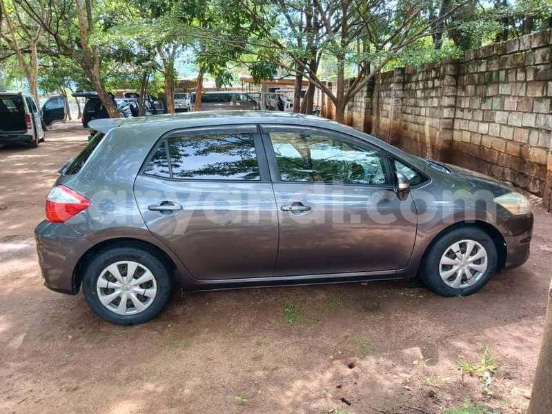 Big with watermark toyota auris zambia lusaka 30672