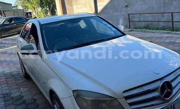 Buy Used Mercedes‒Benz C–Class White Car in Lusaka in Zambia Buy Used Mercedes‒Benz C–Class White Car in Lusaka in Zambia
