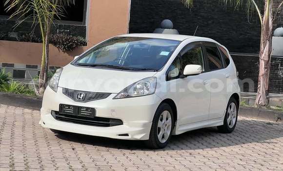 Buy Used Honda FIT White Car in Lusaka in Zambia Buy Used Honda FIT White Car in Lusaka in Zambia
