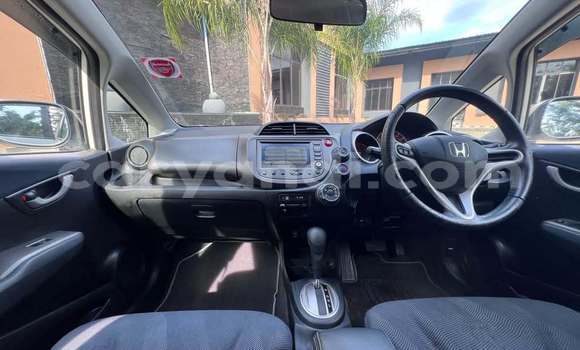 Buy Used Honda FIT White Car in Lusaka in Zambia Buy Used Honda FIT White Car in Lusaka in Zambia