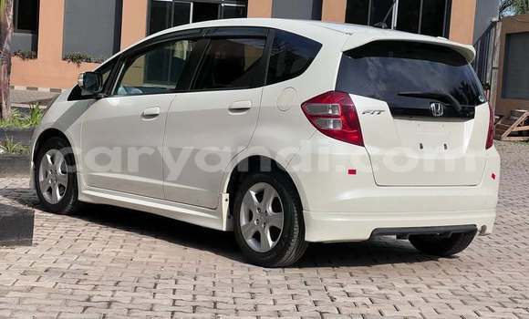Buy Used Honda FIT White Car in Lusaka in Zambia Buy Used Honda FIT White Car in Lusaka in Zambia