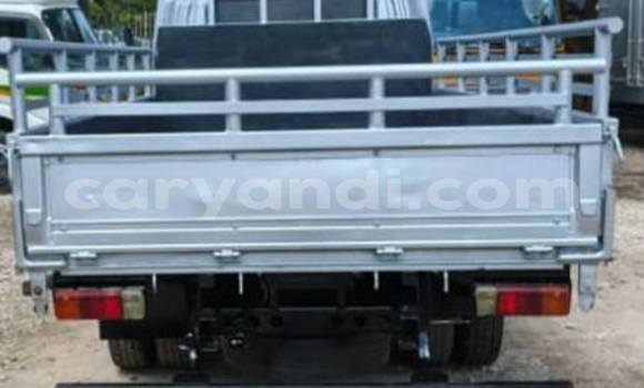 Tenga Tsaru Toyota Hilux Zvimwe Mota in Lusaka in Zambia Tenga Tsaru Toyota Hilux Zvimwe Mota in Lusaka in Zambia