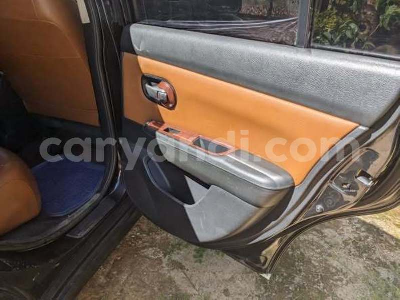 Big with watermark nissan tiida zambia lusaka 30725