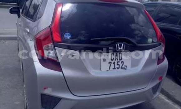 Acheter Occasion Voiture Honda FIT Rouge à Lusaka, Zambie Acheter Occasion Voiture Honda FIT Rouge à Lusaka, Zambie