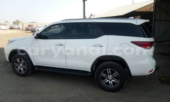 Buy Used Toyota Fortuner White Car in Lusaka in Zambia Buy Used Toyota Fortuner White Car in Lusaka in Zambia