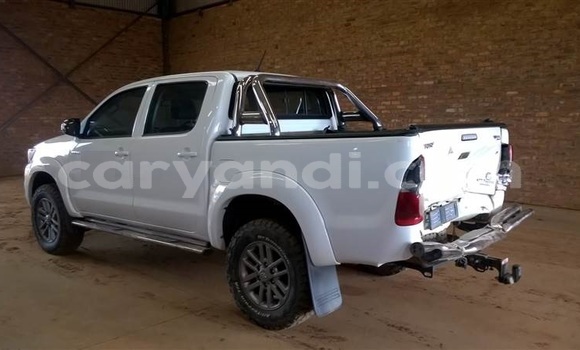 Buy Used Toyota Hilux White Car in Kitwe in Zambia Buy Used Toyota Hilux White Car in Kitwe in Zambia