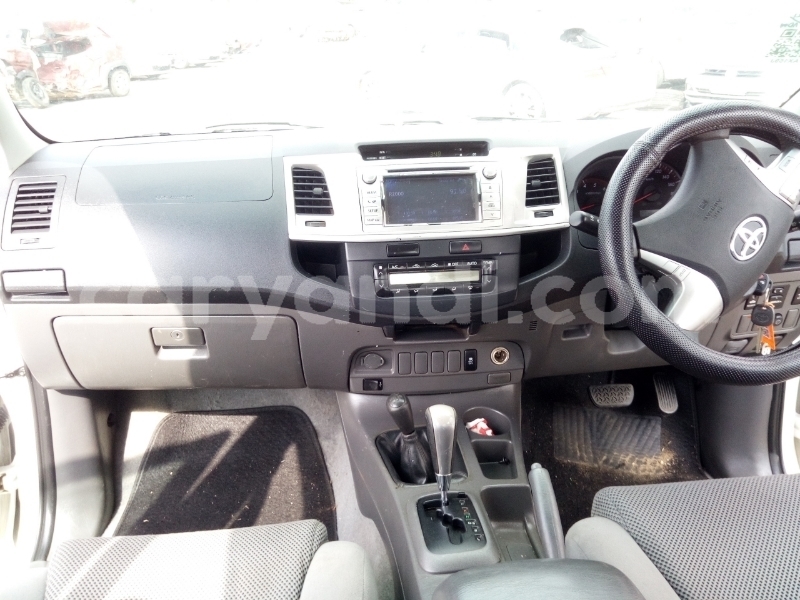 Big with watermark toyota hilux zambia kitwe 30741