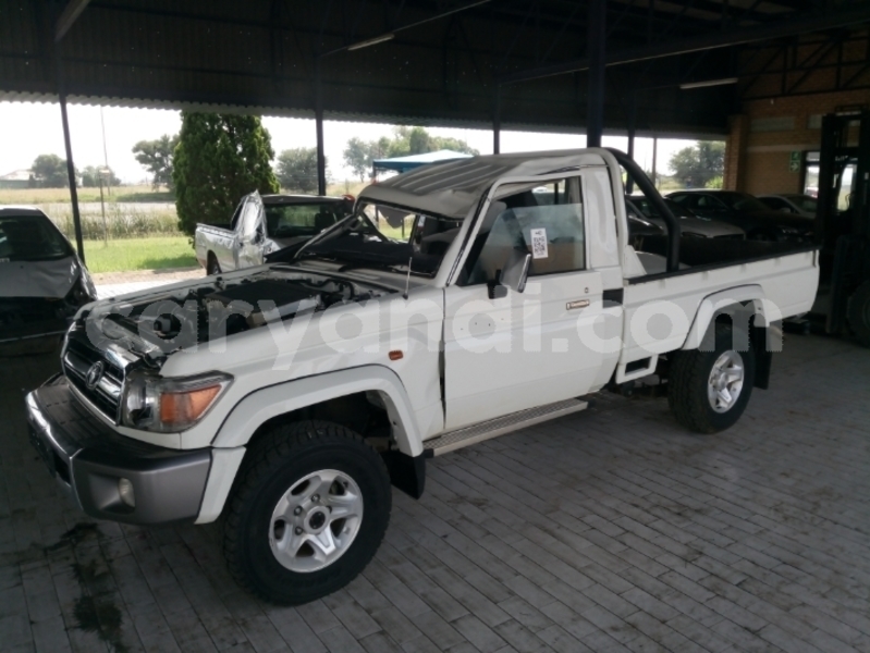 Big with watermark toyota land cruiser zambia lusaka 30742