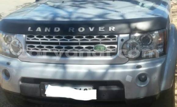 Buy Used Land Rover Defender Silver Car in Chingola in Zambia Buy Used Land Rover Defender Silver Car in Chingola in Zambia