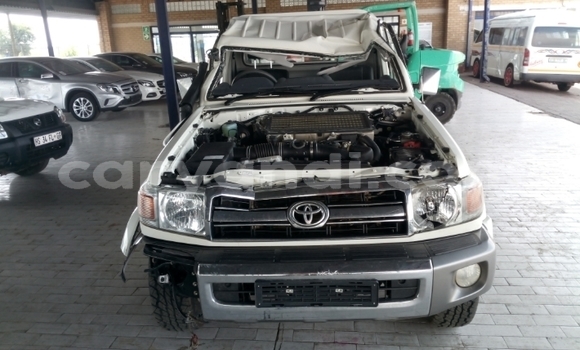 Buy Used Toyota Land Cruiser White Car in Lusaka in Zambia Buy Used Toyota Land Cruiser White Car in Lusaka in Zambia
