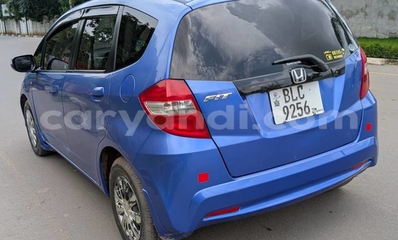 Nunua Ilio tumika Honda FIT Bluu Gari ndani ya Luanshya nchini Zambia Nunua Ilio tumika Honda FIT Bluu Gari ndani ya Luanshya nchini Zambia