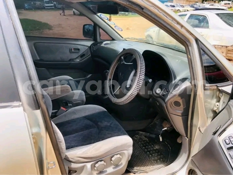 Big with watermark toyota harrier southern choma 30795