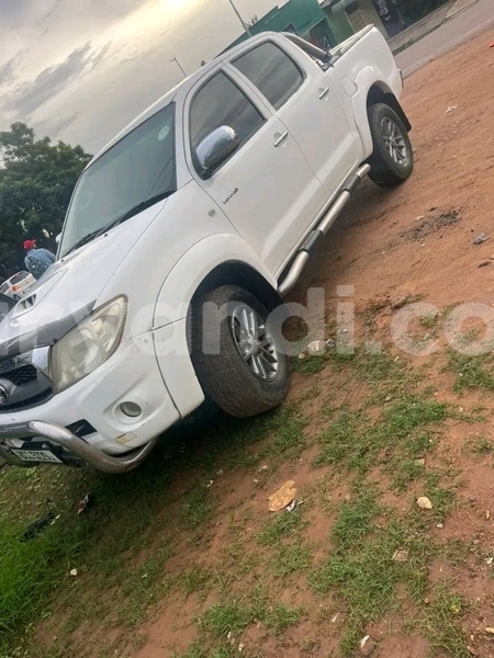 Big with watermark toyota hilux southern choma 30803