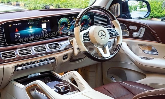 Buy New Mercedes‒Benz Maybach G 650 Landaulet Black Car in Choma in Southern Buy New Mercedes‒Benz Maybach G 650 Landaulet Black Car in Choma in Southern