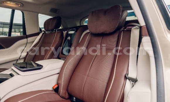 Buy New Mercedes‒Benz Maybach G 650 Landaulet Black Car in Choma in Southern Buy New Mercedes‒Benz Maybach G 650 Landaulet Black Car in Choma in Southern