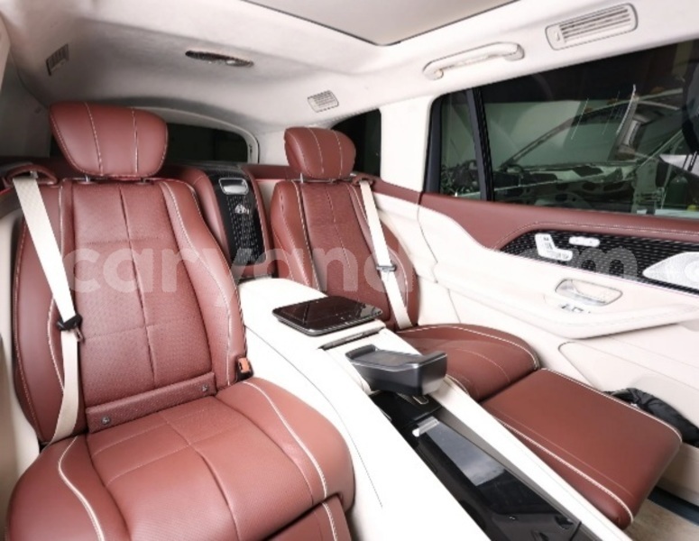 Big with watermark mercedes benz maybach g 650 landaulet southern choma 30834