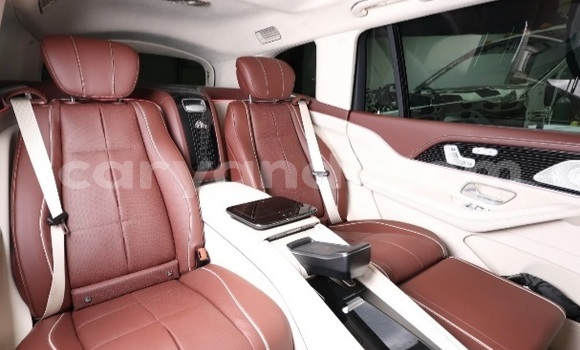 Buy New Mercedes‒Benz Maybach G 650 Landaulet Black Car in Choma in Southern Buy New Mercedes‒Benz Maybach G 650 Landaulet Black Car in Choma in Southern