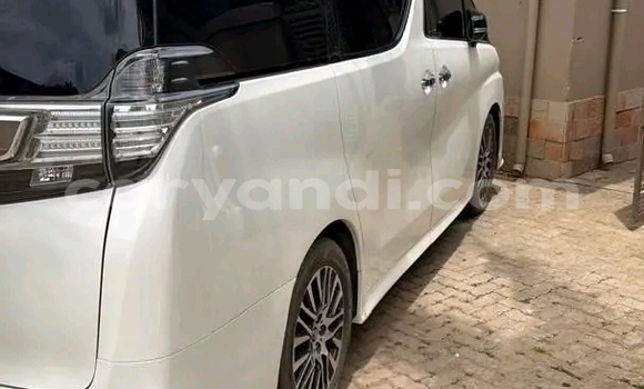 Buy Used Toyota Alphard White Car in Kalomo in Southern Buy Used Toyota Alphard White Car in Kalomo in Southern