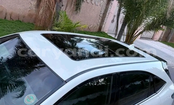 Buy Used Toyota Harrier White Car in Kitwe in Zambia