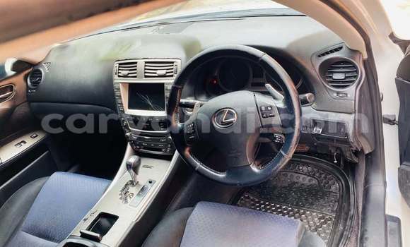 Acheter Occasion Voiture Lexus ES Blanc à Lusaka, Zambie Acheter Occasion Voiture Lexus ES Blanc à Lusaka, Zambie