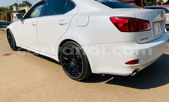 Acheter Occasion Voiture Lexus ES Blanc à Lusaka, Zambie Acheter Occasion Voiture Lexus ES Blanc à Lusaka, Zambie