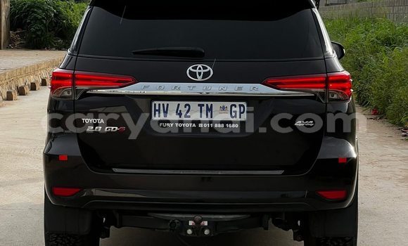 Acheter Occasion Voiture Toyota Fortuner Noir à Lusaka, Zambie Acheter Occasion Voiture Toyota Fortuner Noir à Lusaka, Zambie