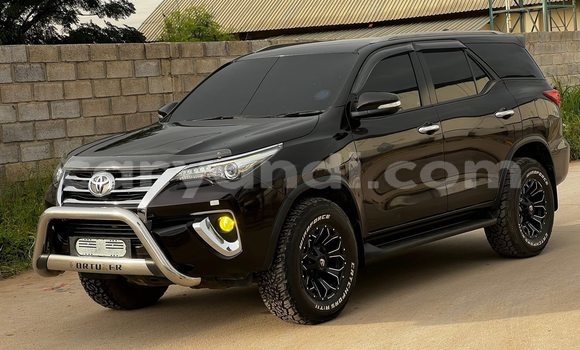 Acheter Occasion Voiture Toyota Fortuner Noir à Lusaka, Zambie Acheter Occasion Voiture Toyota Fortuner Noir à Lusaka, Zambie