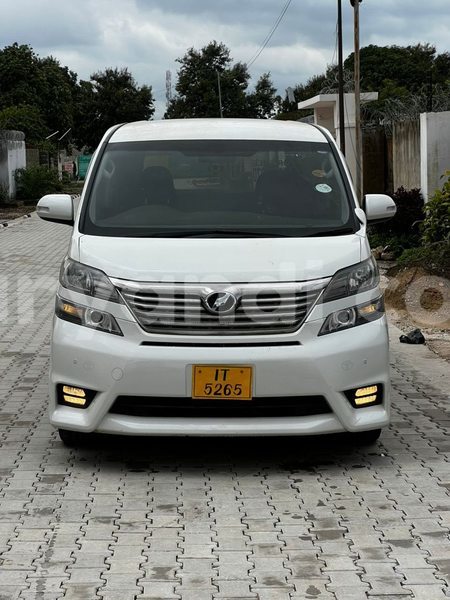 Big with watermark toyota vellfire zambia lusaka 30879