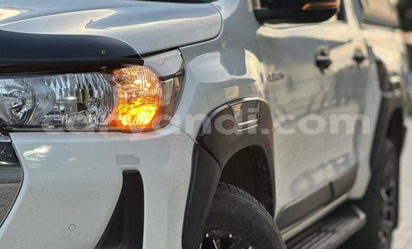 Acheter Occasion Voiture Toyota Hilux Blanc à Lusaka, Zambie Acheter Occasion Voiture Toyota Hilux Blanc à Lusaka, Zambie