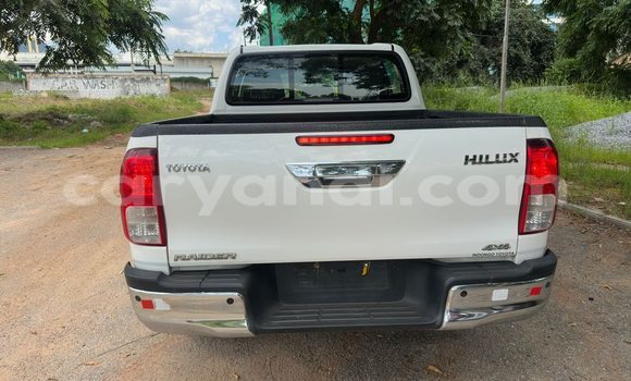 Acheter Occasion Voiture Toyota Hilux Blanc à Lusaka, Zambie Acheter Occasion Voiture Toyota Hilux Blanc à Lusaka, Zambie