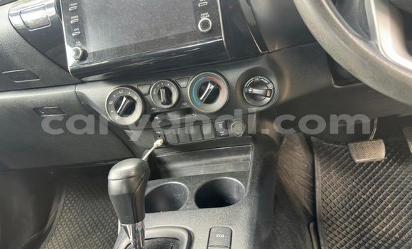 Acheter Occasion Voiture Toyota Hilux Blanc à Lusaka, Zambie Acheter Occasion Voiture Toyota Hilux Blanc à Lusaka, Zambie