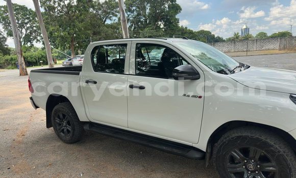 Acheter Occasion Voiture Toyota Hilux Blanc à Lusaka, Zambie Acheter Occasion Voiture Toyota Hilux Blanc à Lusaka, Zambie