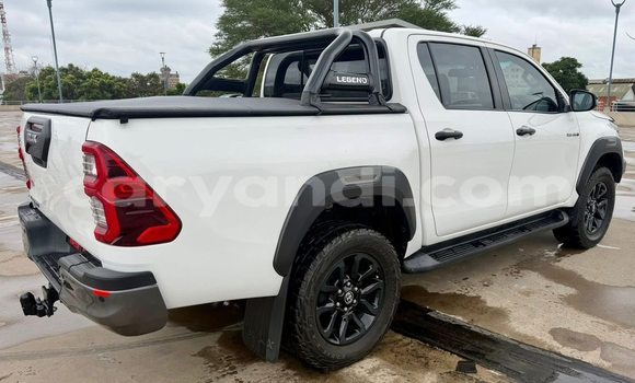 Acheter Occasion Voiture Toyota Hilux Blanc à Lusaka, Zambie Acheter Occasion Voiture Toyota Hilux Blanc à Lusaka, Zambie