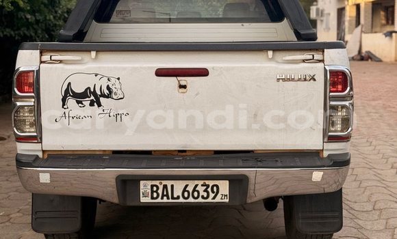 Acheter Occasion Voiture Toyota Hilux Blanc à Lusaka, Zambie Acheter Occasion Voiture Toyota Hilux Blanc à Lusaka, Zambie