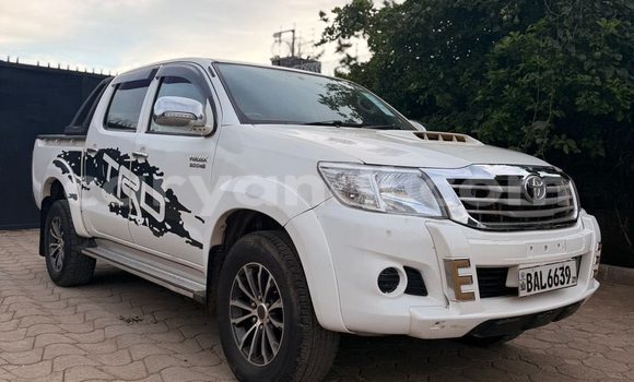 Acheter Occasion Voiture Toyota Hilux Blanc à Lusaka, Zambie Acheter Occasion Voiture Toyota Hilux Blanc à Lusaka, Zambie