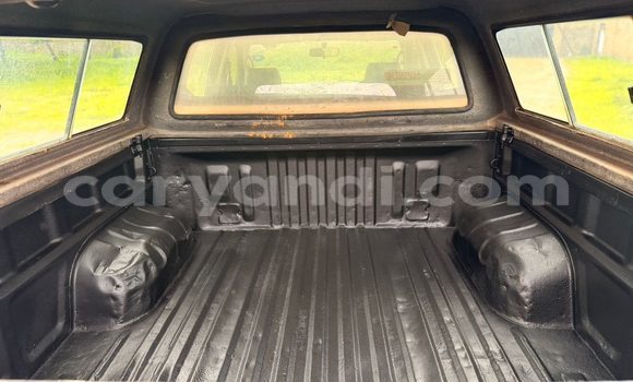 Acheter Occasion Voiture Toyota Hilux Blanc à Lusaka, Zambie Acheter Occasion Voiture Toyota Hilux Blanc à Lusaka, Zambie