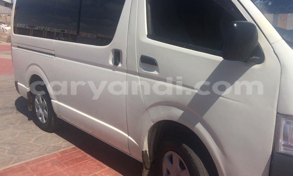 Buy Used Toyota Hiace White Car in Lusaka in Zambia Buy Used Toyota Hiace White Car in Lusaka in Zambia