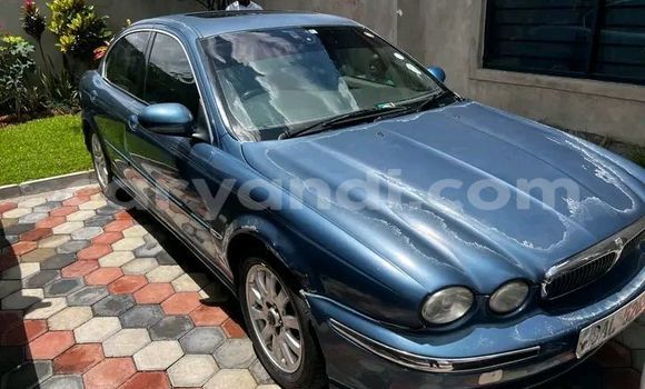 Acheter Occasion Voiture Jaguar X–Type Bleu à Lusaka, Zambie