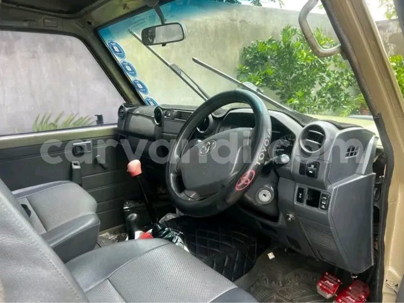 Big with watermark toyota land cruiser zambia lusaka 30907