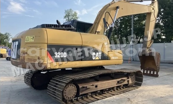 Tenga Tsaru Caterpillar 120 Zvimwe Rori in Kabwe in Zambia Tenga Tsaru Caterpillar 120 Zvimwe Rori in Kabwe in Zambia