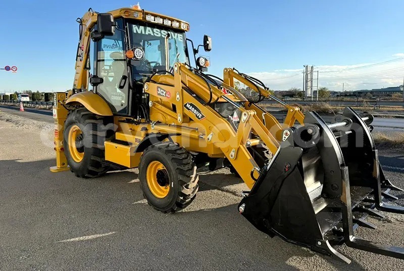 Big with watermark caterpillar 120 zambia lusaka 30925