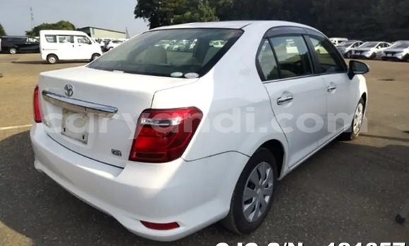 Acheter Occasion Voiture Toyota Corolla Blanc à Lusaka, Zambie Acheter Occasion Voiture Toyota Corolla Blanc à Lusaka, Zambie