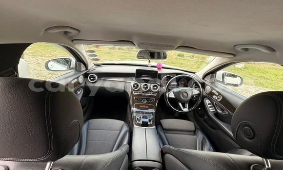 Buy Used Mercedes‒Benz C–Class White Car in Lusaka in Zambia