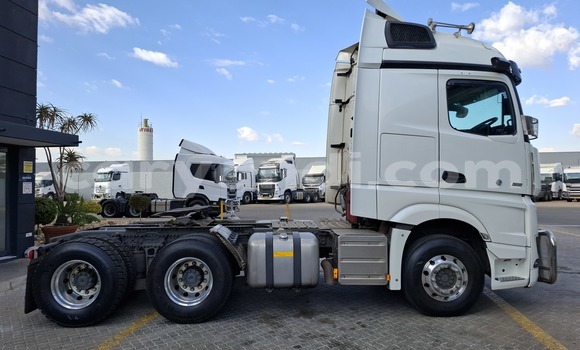 Buy Used Mercedes–Benz 2644 White Truck in Kitwe in Zambia Buy Used Mercedes–Benz 2644 White Truck in Kitwe in Zambia