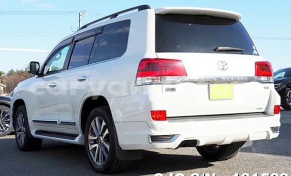 Buy Used Toyota Land Cruiser White Car in Lusaka in Zambia Buy Used Toyota Land Cruiser White Car in Lusaka in Zambia