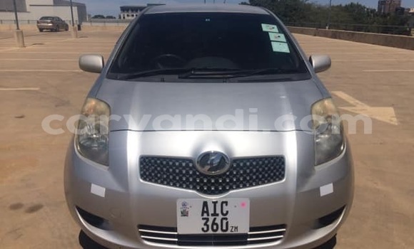 Acheter Occasion Voiture Toyota Vitz Gris à Lusaka, Zambie Acheter Occasion Voiture Toyota Vitz Gris à Lusaka, Zambie