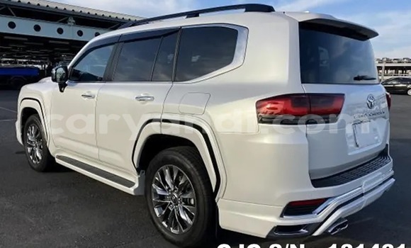 Buy Used Toyota Land Cruiser White Car in Lusaka in Zambia Buy Used Toyota Land Cruiser White Car in Lusaka in Zambia