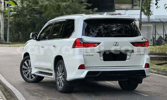 Nunua Ilio tumika Lexus LX 570 Nyeupe Gari ndani ya Lusaka nchini Zambia Nunua Ilio tumika Lexus LX 570 Nyeupe Gari ndani ya Lusaka nchini Zambia